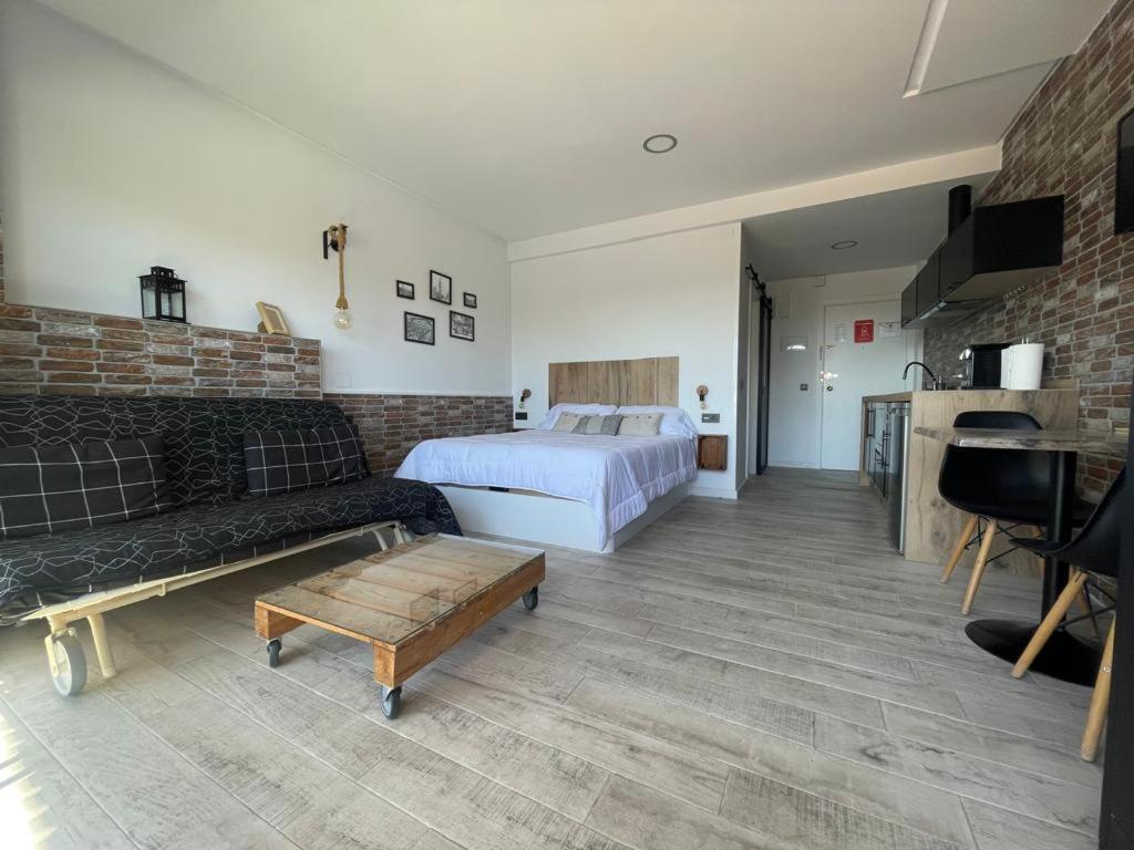 Estudiotel 95 Centro Аликанте Экстерьер фото